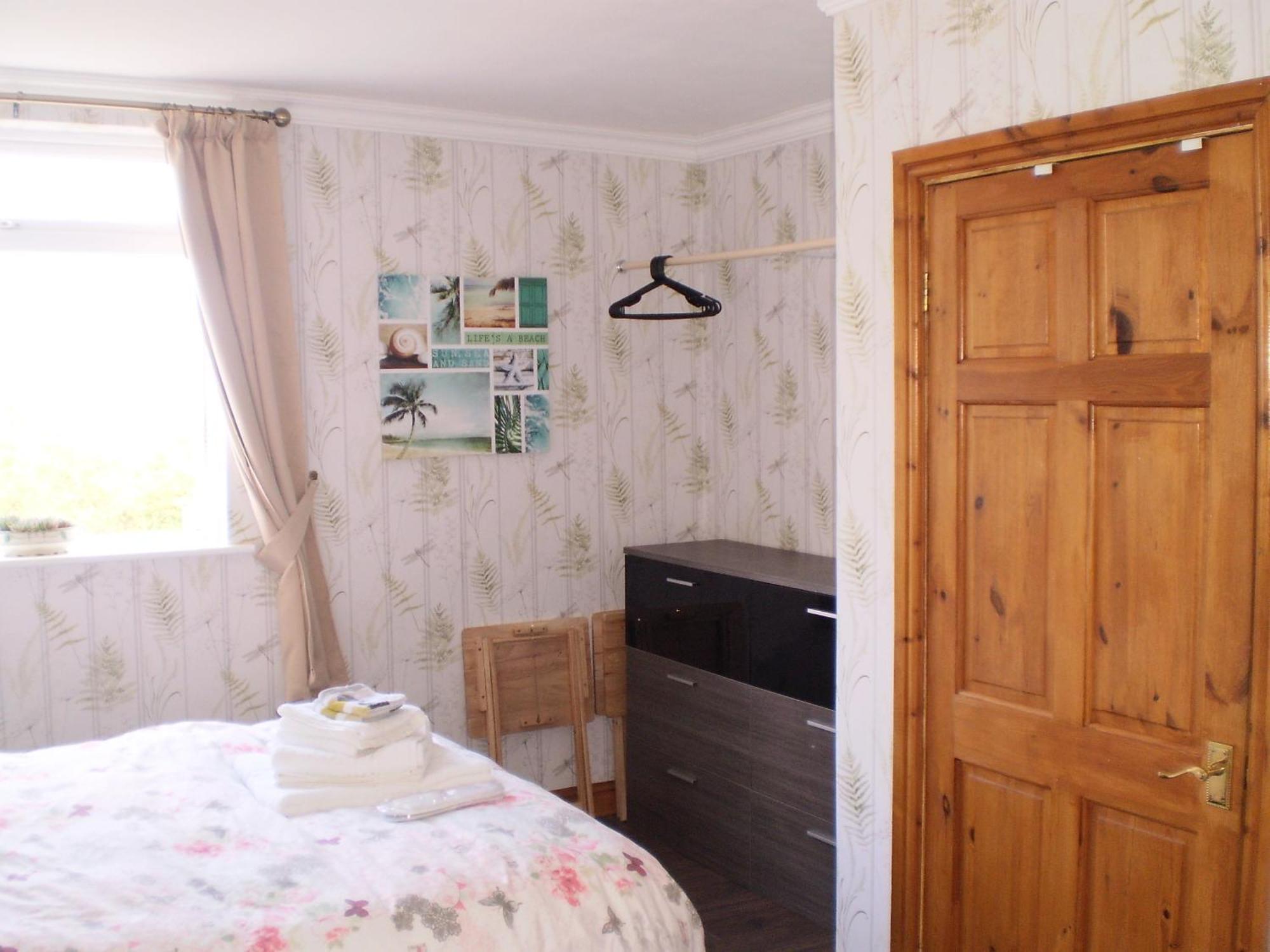 Sportsmans Lodge Bed And Breakfast Amlwch Room photo