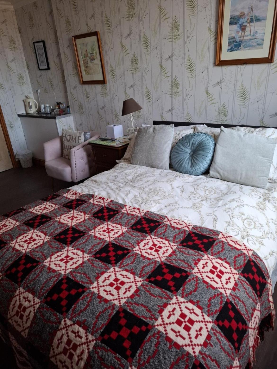 Sportsmans Lodge Bed And Breakfast Amlwch Room photo