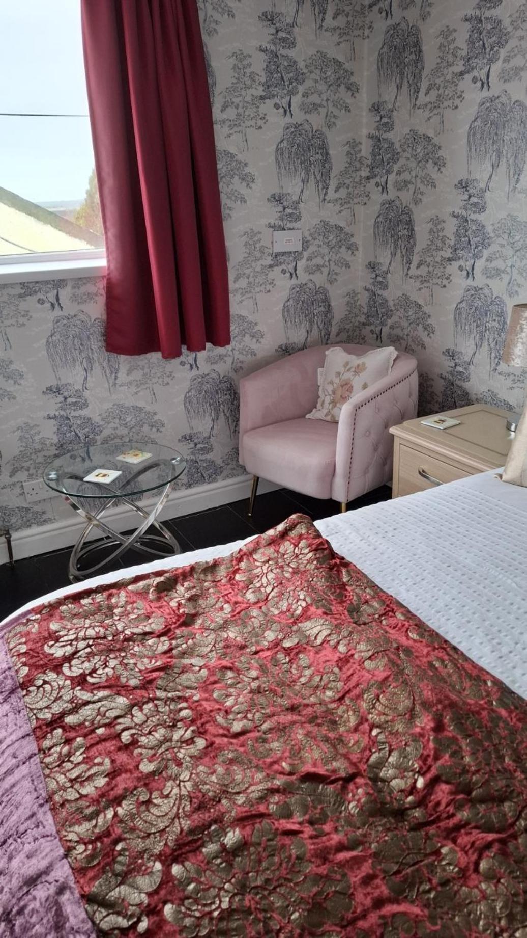 Sportsmans Lodge Bed And Breakfast Amlwch Room photo